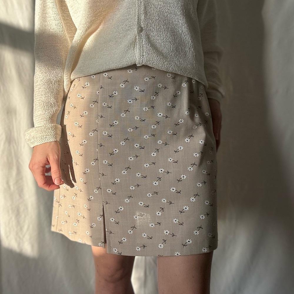 Vintage Exact Change Tan Floral Mini Skirt fits S-M